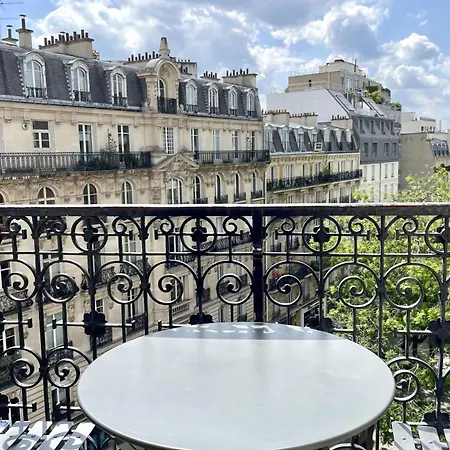 Appartamento Elegant Haussmann Parisian Flat Close Eiffel Tower